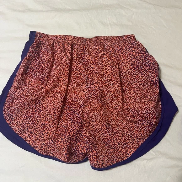 Orange Purple Animal Print Nike Shorts medium - Picture 2 of 3